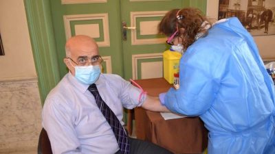 مستشفى رزق اجرى 132 فحص دم مجانيا في بلدية طرابلس لمعرفة المناعة ضد كورونا