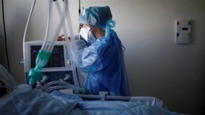 بعد إصابته بكورونا.. نائبٌ يتماثل للشفاء في العناية الفائقة