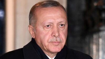 أردوغان يتلقى جرعة لقاح مضاد لكورونا