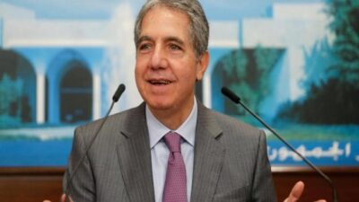 وقع وزير المال قرارات قضت بتمديد مهل