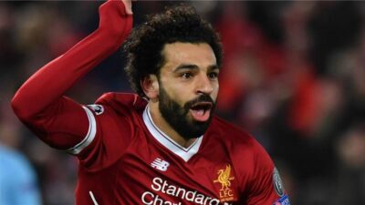 محمد صلاح ينعي ضحايا حادث قطاري سوهاج المأساوي