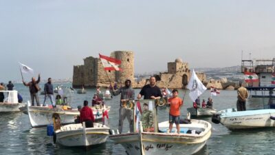 مسيرة بحرية دعمًا للجيش