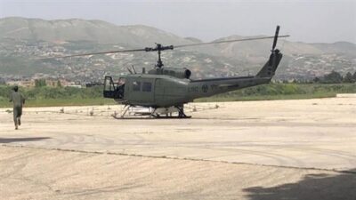 طوافات الجيش تواصل رشّ المبيدات لمكافحة الجراد