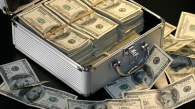 أكبر عملية احتيال عبر الهاتف تسعينية تخسر 32 مليون دولار أمريكي