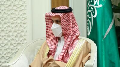 وزير الخارجية السعودي: على لبنان أن يجد السبيل لإنقاذ نفسه