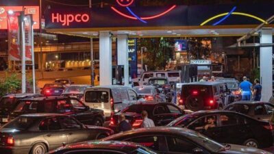 طوابير الذّل أمام المحطّات.. هلع مبرّر رغم طمأنة المعنيين!