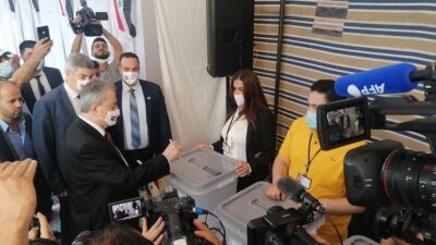 وسط إجراءات أمنية مشددة… فتح أقلام الإقتراع بالسفارة السورية