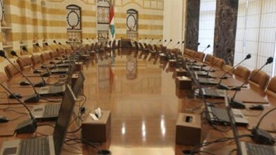 وزير بارز: “خلونا نخلص أمورنا قبل ما نفل”