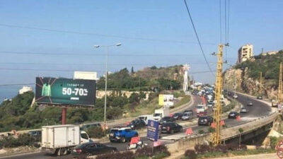 بالفيديو: انتحار مواطن رمى نفسه عن جسر الكازينو وزحمة سير في المحلة.