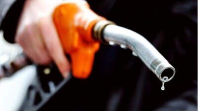 ضرم النار بدراجته النارية في طرابلس لعدم تمكنه من تزويدها بالوقود