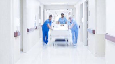 قرار بوقف دعم مستلزمات غسل الكلى… المرضى بخطر!