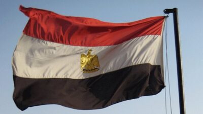 مصر تستنكر استهداف الحوثيين لمدرسة بطائرة مفخخة