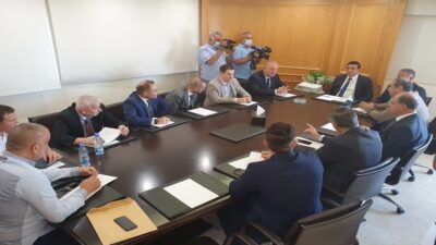 نجار وغجر عرضا مع روداكوف سبل مساعدة لبنان