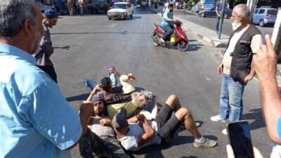 محتجون أقفلوا طرقات في طرابلس… والجيش يستنفر
