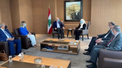ميقاتي بحث مع وفد من “المستقبل” و”الوسط المستقل” اقتراحي قانون رفع الحصانات