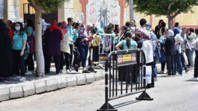 مراقبان وعاملة.. نقل 3 أشخاص من لجان الثانوية العامة بكفر الشيخ للمستشفيات