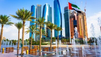 أبوظبي تحدث إجراءات السفر الخاصة بكورونا