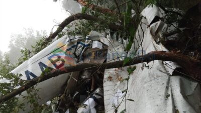 أفادت معلومات عن سقوط طائرة في منطقة غوسطا، ما أدى الى سقوط 3 قتلى.