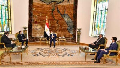 مصر للحريري: لا تعتذر!