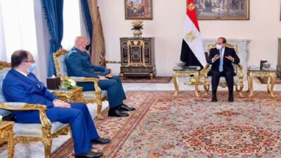 قائد الجيش زار مصر… وهذه تفاصيل لقاءاته