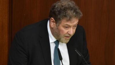 افرام: إرحلوا أيها الفاشلون تحلّ كلّ مشاكلنا