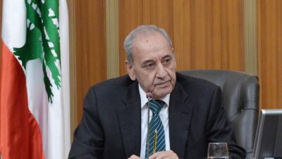 ‏معلومات للـmtv: ‎#نبيه_بري يصرّ على ان يتولى يوسف خليل حقيبة المال ويبدو أن عون قد يقبل بهذا الإسم