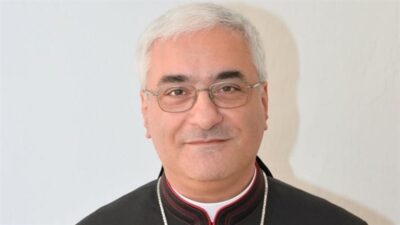 المطران عبد الساتر في قداس عيد السيدة على نية فرنسا: ساعدونا