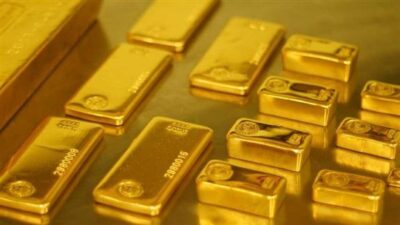 تراجع أسعار الذهب إلى أقل مستوى في أكثر من 4 أشهر
