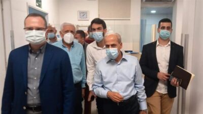 اللواء خير تابع ملف مصابي التليل يرافقه وفد طبي مصري