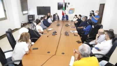 وزير الصحّة يتوقّع انفراجاً في أزمة الدواء