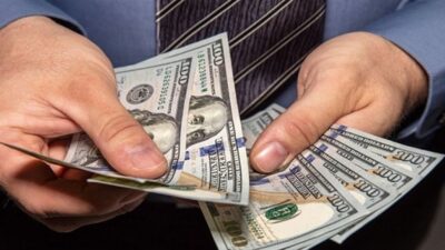 هذه تسعيرة الدولار صباح اليوم في السوق الموازية