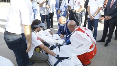 طائرة إسعاف تركية أجلت مصابين بانفجار التليل