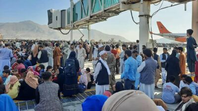 رئيس ألمانيا: مشهد الحشود في مطار كابل عار على الغرب