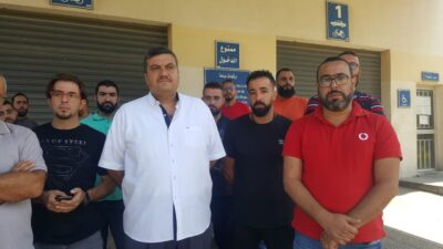 عمال وموظفو المعاينة الميكانيكية الى الشارع