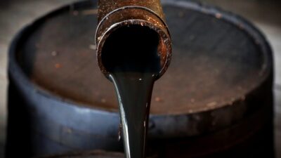 الشركات المستوردة للنفط لن تسلم البنزين اليوم إلا إذا…