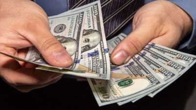 كيف افتتح سعر صرف دولار السوق السوداء صباح اليوم؟