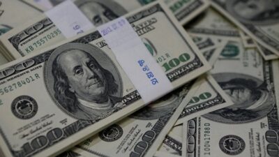 الدولار إلى ارتفاع آخر أيلول