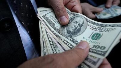 بعد هبوطه المفاجئ ..كيف أقفل دولار السوق السوداء؟!