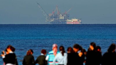 موفدان أميركيان: تشابك الغاز بالترسيم.. والتطبيع