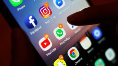 عطل مفاجئ يشل خدمات “فيسبوك” و “واتساب” و “إنستغرام” في العالم