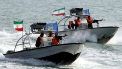 البحرية الإيرانية تحتفل بخبر كاذب