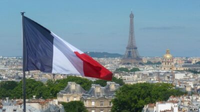 فرنسا: لا يمكن التساهل مع بريطانيا