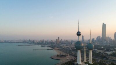 الكويت تطلب من مواطنيها مغادرة لبنان