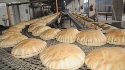وزارة الإقتصاد “مضطرة” لخفض وزن ربطة الخبز!