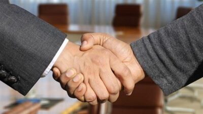 تسوية قريباً مع “الحزب” برعاية قائد الجيش