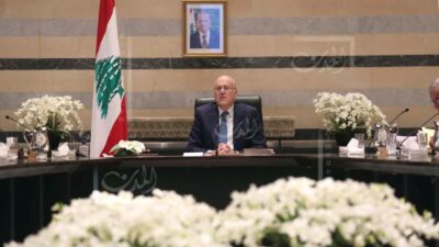 مفارقة لبنانية: حكومة ميقاتي وحزب الله تلجأ إلى الأميركيين