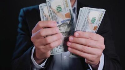 ارتفاع ملحوظ بسعر الدولار…