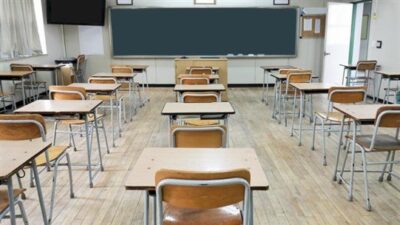 هل ستقفل المدارس والجامعات أبوابها غداً؟