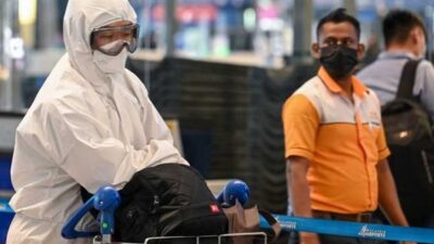 أوميكرون ينتشر.. اليابان تغلق حدودها أمام جميع الزوار الأجانب