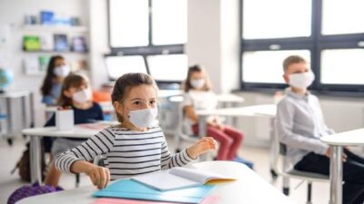 متعاقدو الأساسي الرسمي: الإثنين يوم تدريس عادي